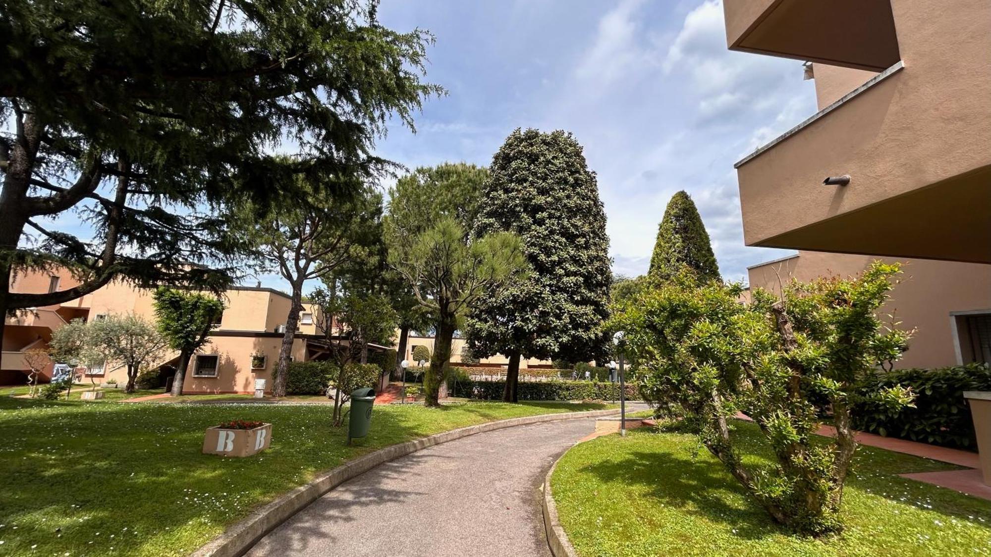 Prestige Garda Home - La Madonnina Peschiera del Garda Exterior photo